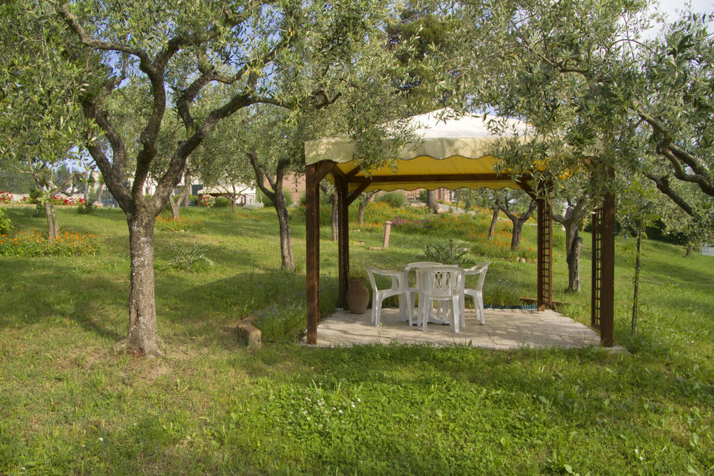 Residence Villa Adriana SantʼAngelo in Lizzola Kültér fotó
